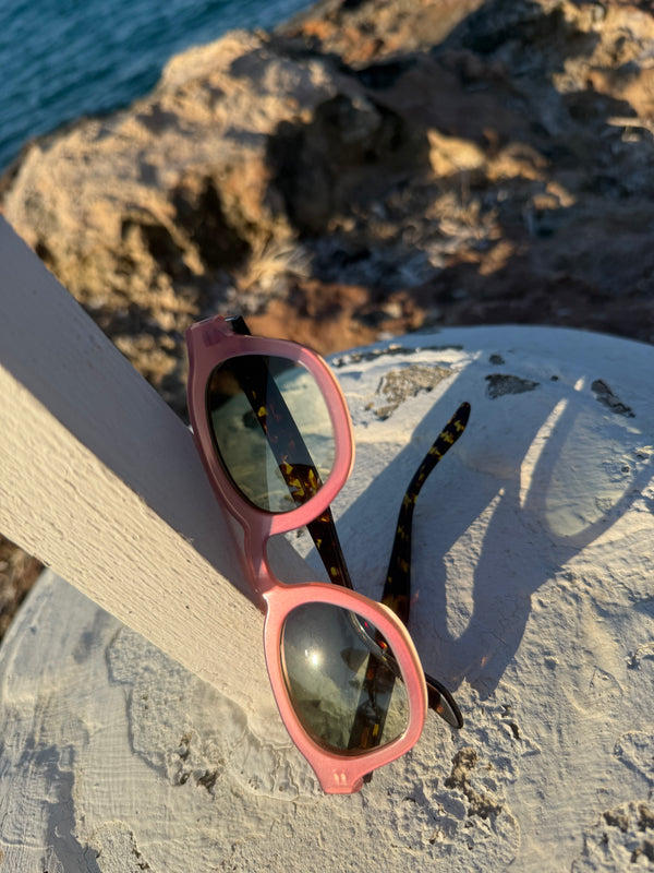 ISOLA LIMITED EDITION occhiale del giorno rosa fuxia madreperla